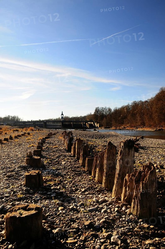 Remnants of old Lech weir