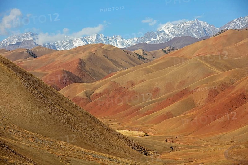Mountains between Sary-Tash and Osh
