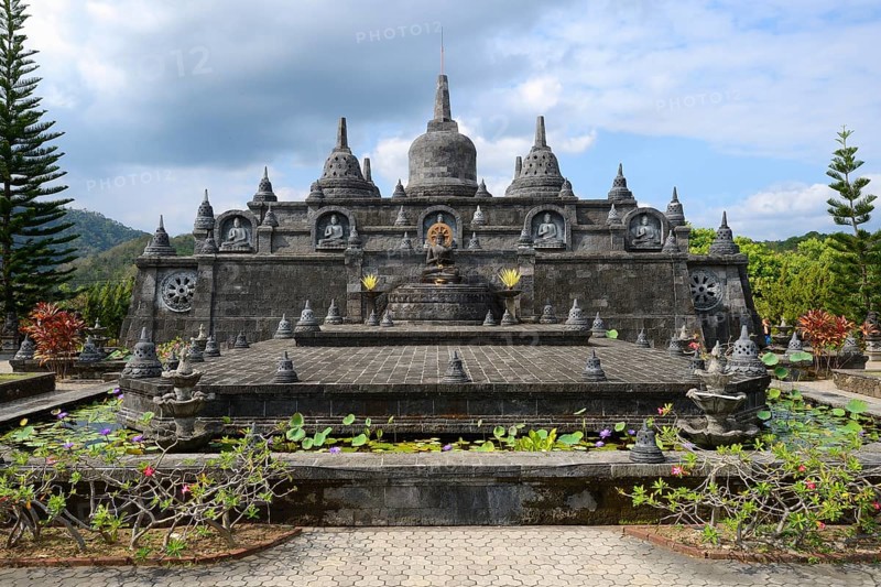 Large altar