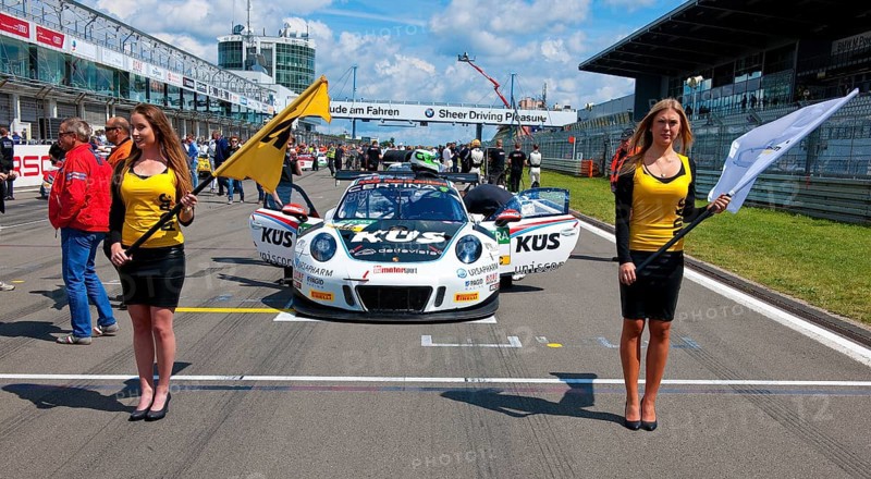 Grid girls at ADAC GT race