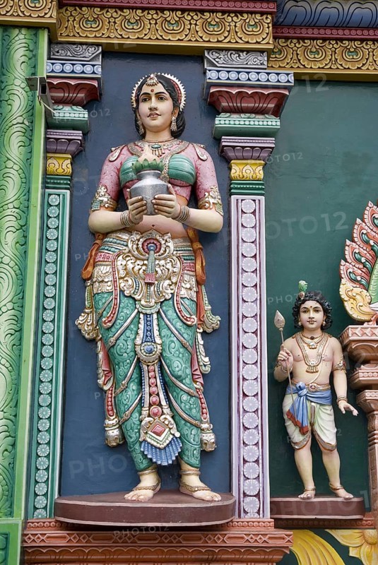 Statue of an Indian woman in sari
