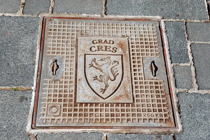 Manhole cover