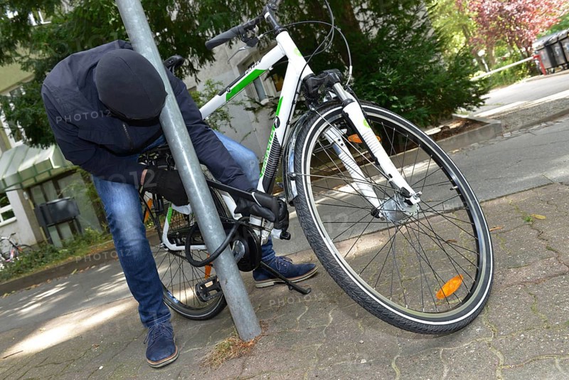 Bicycle thief