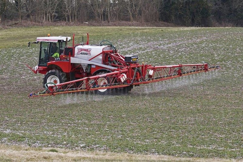 Bateman 4000 self-propelled field sprayer for spraying oilseed rape