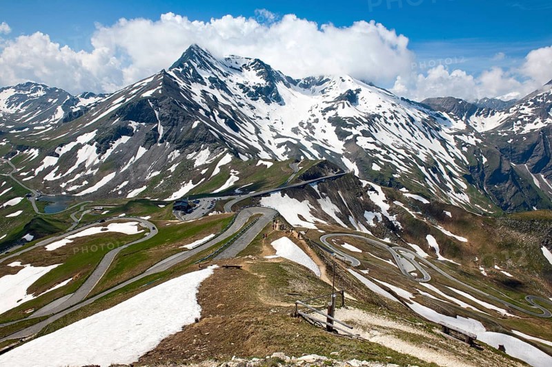 Alpine pass road