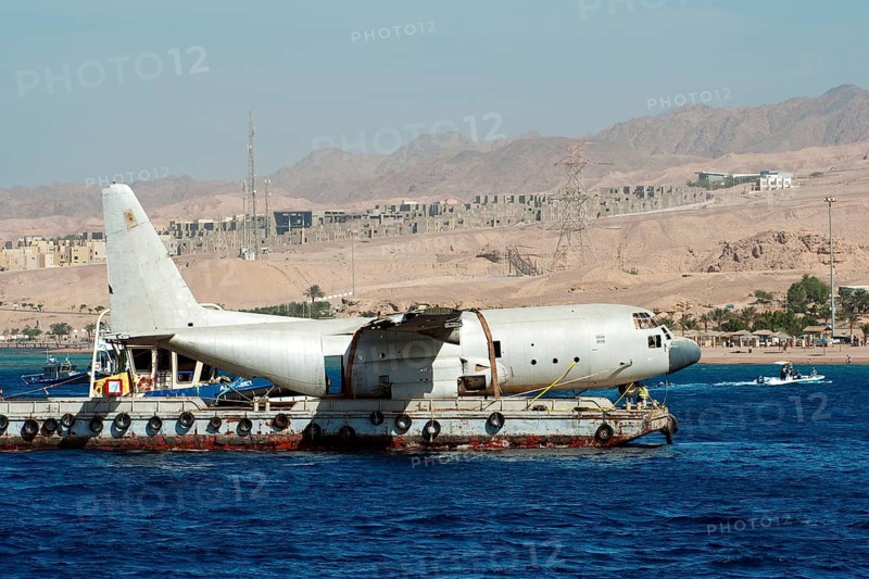 Preparation for sinking of aircraft