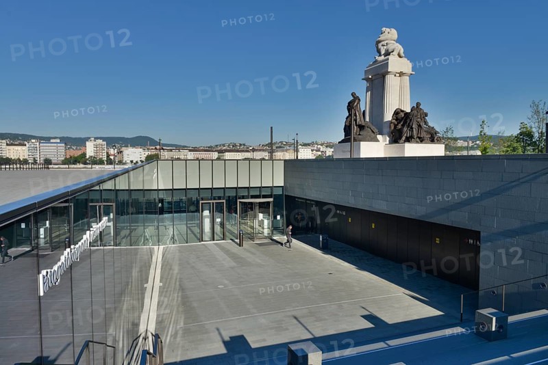 Visitors' Entrance