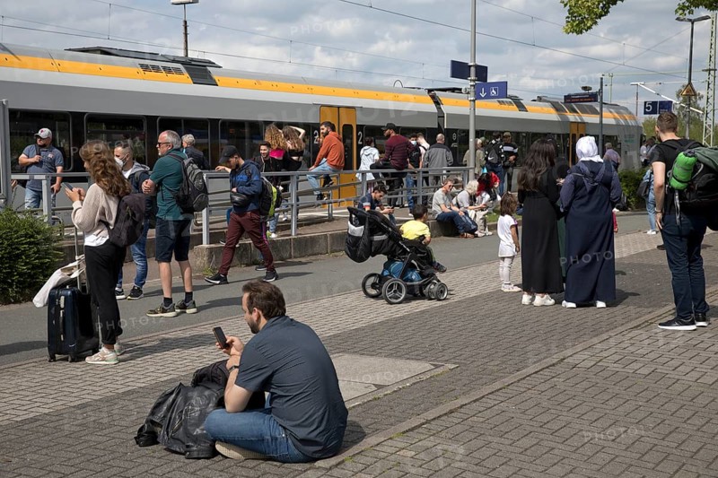 Chaos in local transport