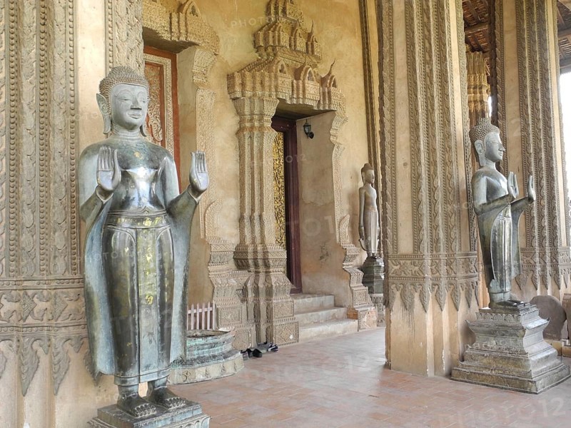 Buddha statue temple Wat Sisaket