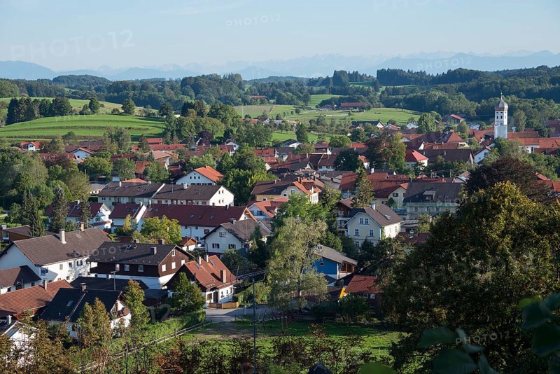 Erling with St. Vitus parish church