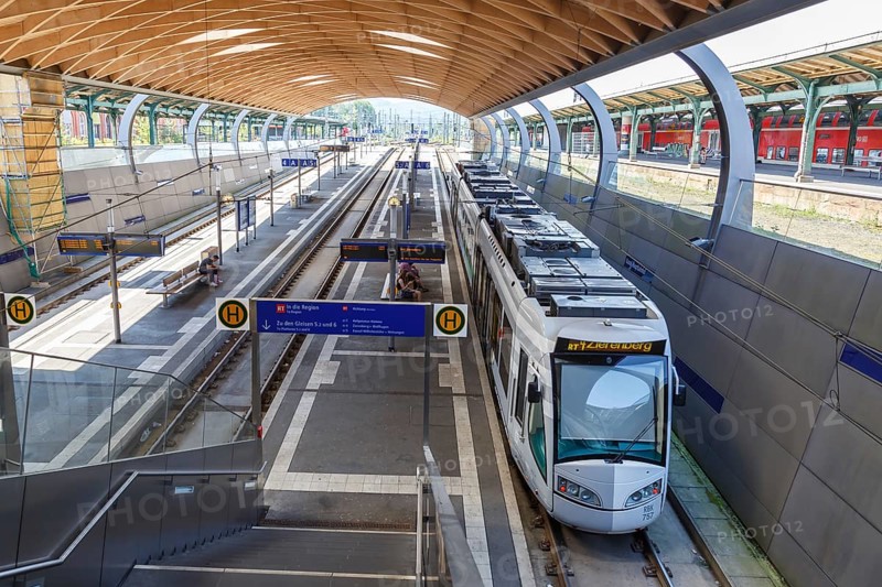 RegioTram Kassel tramway tram local transport stop central railway station