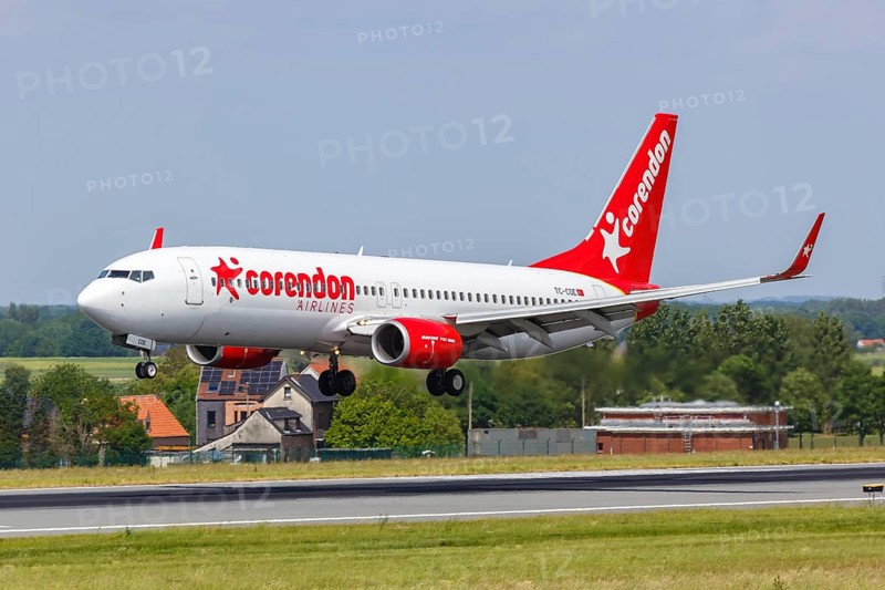 A Corendon Airlines Boeing 737-800 aircraft with registration TC-COE at Brussels Airport