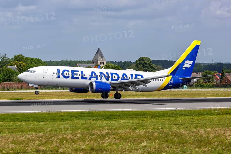 A Boeing 737 MAX 8 aircraft of Icelandair with registration TF-ICY at Brussels Airport