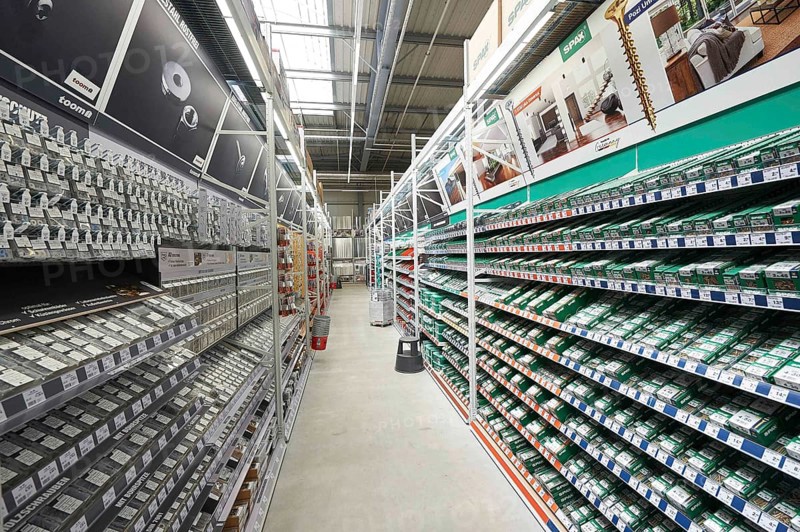 Shelves with screws