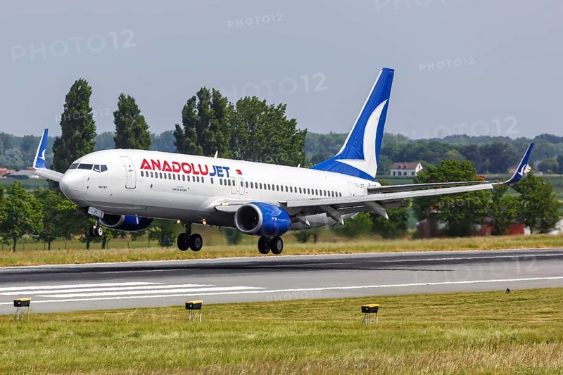 An AnadoluJet Boeing 737-800 aircraft with registration TC-JFE at Brussels Airport