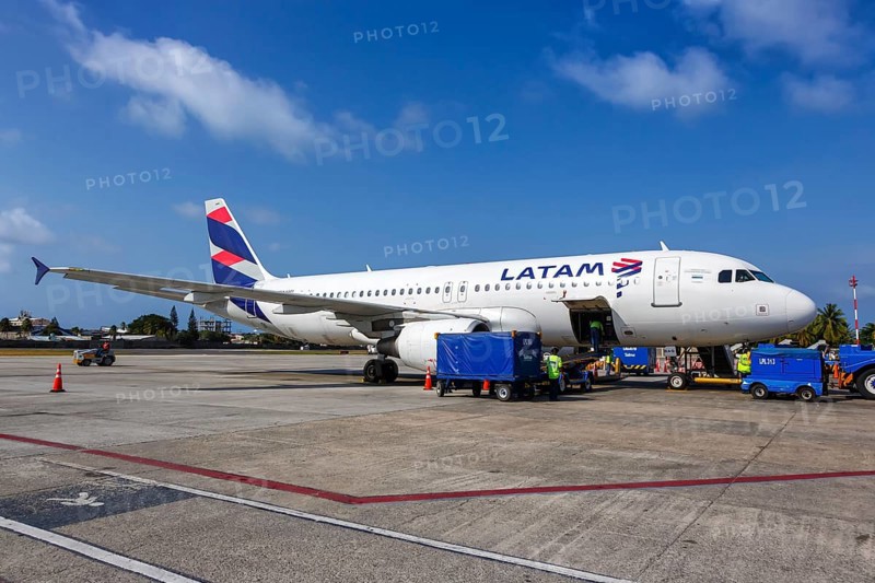 A LATAM Airlines Airbus A320 aircraft with registration CC-BAQ at San Andres Airport