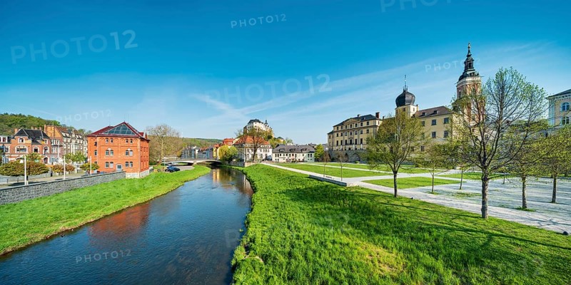 Town view with Upper Castle