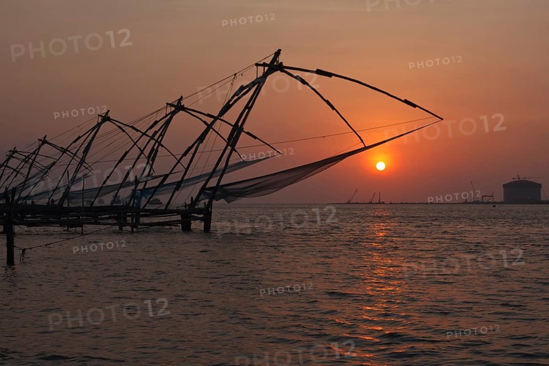 Kochi chinese fishnets on sunset. Fort Kochin