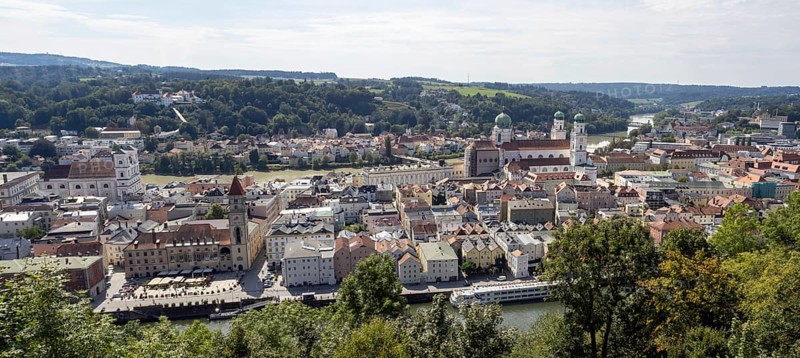 View from the Veste Oberhaus of the old town between the Inn and the Danube
