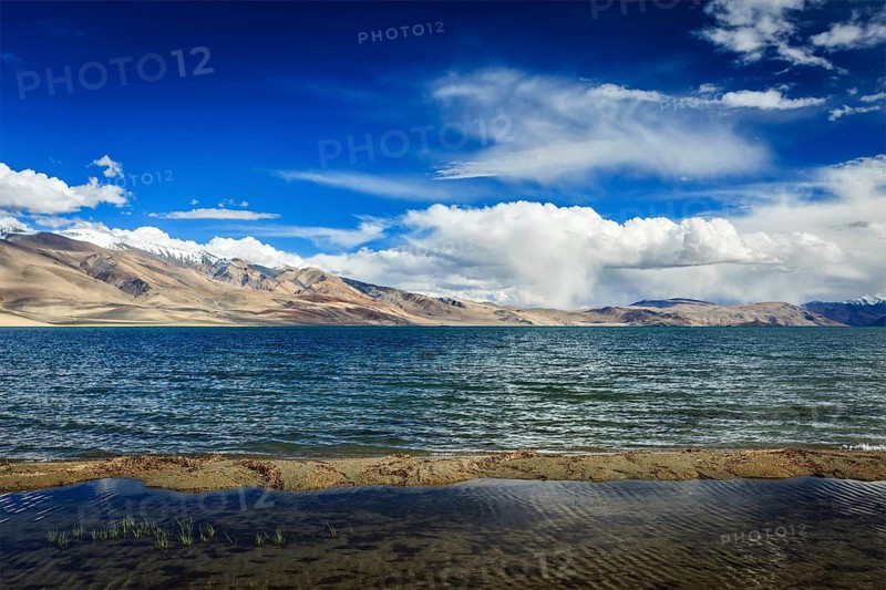Himalayan mountain lake in Himalayas Tso Moriri
