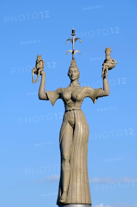 Statue Imperia at the harbour