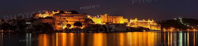 Romantic luxury India travel tourism