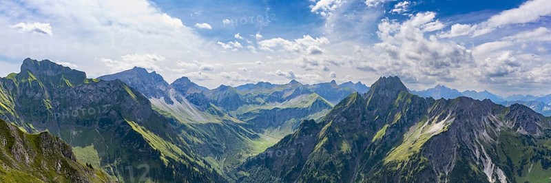 Mountain panorama from Laufbacher-Eckweg to Schneck