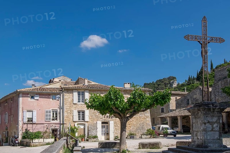 Village square in Oppede-le-Vieux