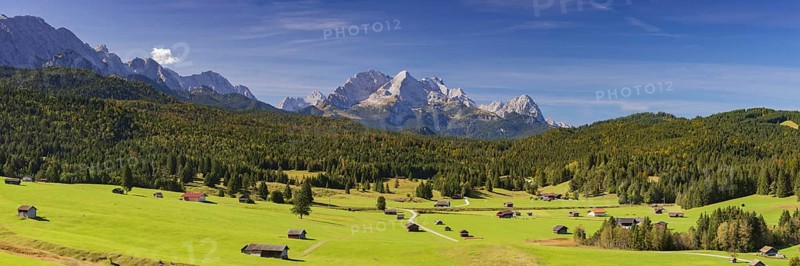 Mogul meadows between Mittenwald and Kruen