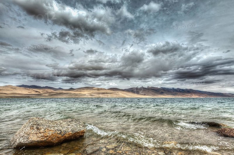 Himalayan mountain lake in Himalayas Tso Moriri