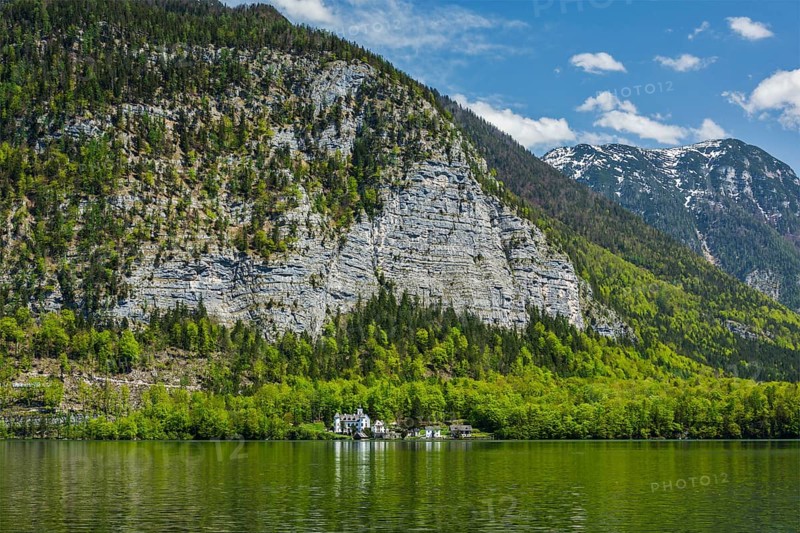 Castle at Hallstatter See mountain lake in Austria. Salzkammergut region