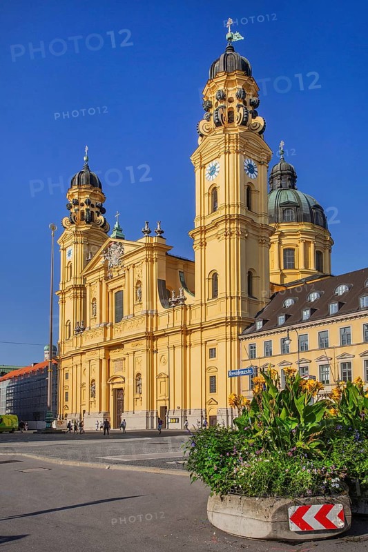 Theatine Church am Odeonsplatz