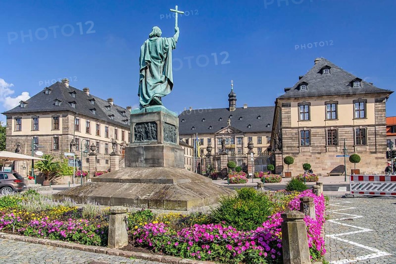 Statue of St. Boniface in front of the city palace