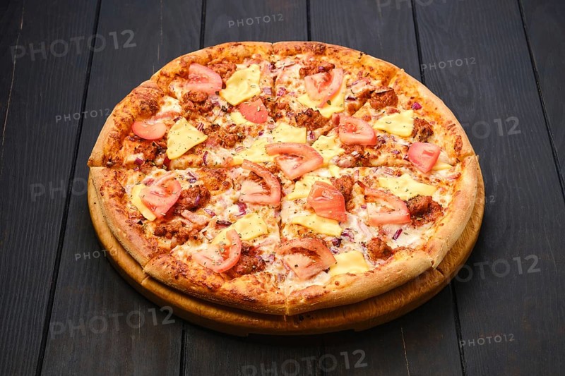 Pizza with minced meat
