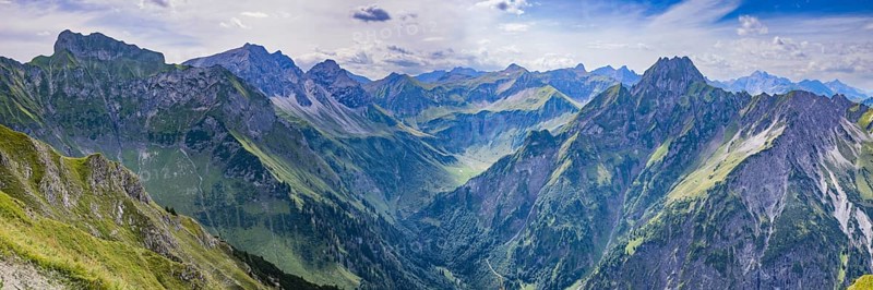 Mountain panorama from Laufbacher-Eckweg to Schneck