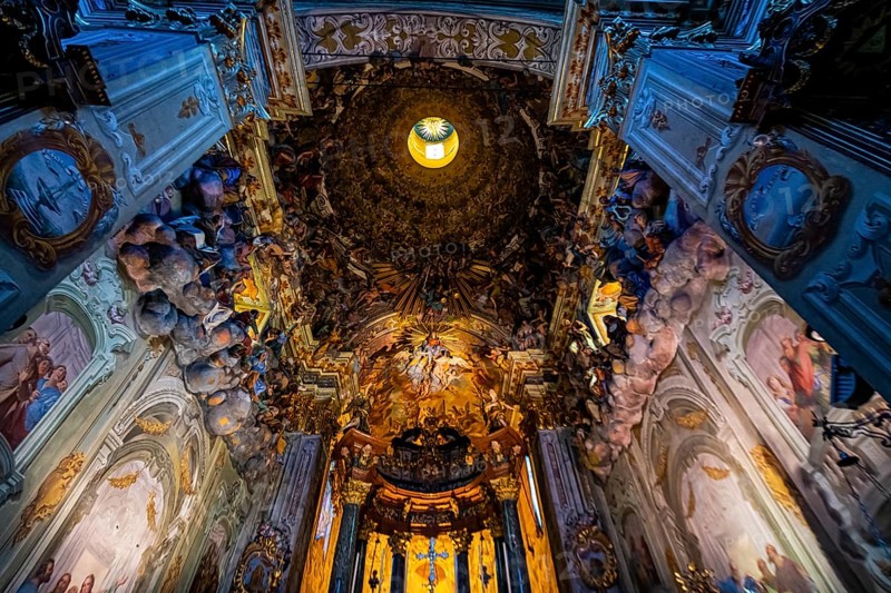 Interior of the Basilica di Santa Maria Assunta
