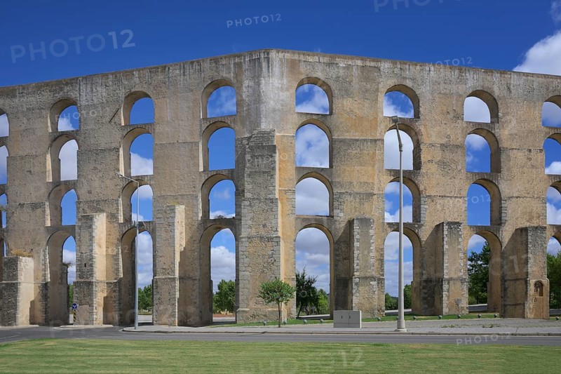 16th century Amoreira aqueduct