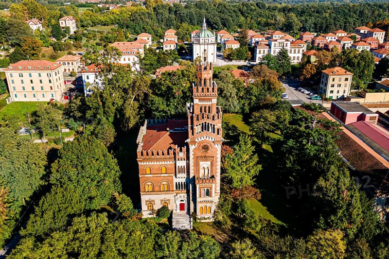 Aerial of the Unesco world heritage site "company town". Crespi dÂ´Adda
