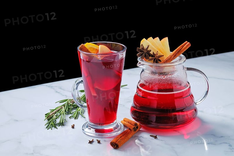Cranberry tea with cinnamon
