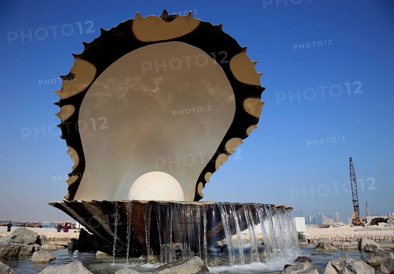 The Pearl Fountain and Oyster Fountain on the Corniche in Doha