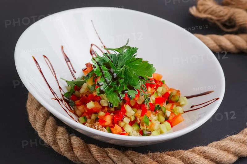 Lenten salad with tomato