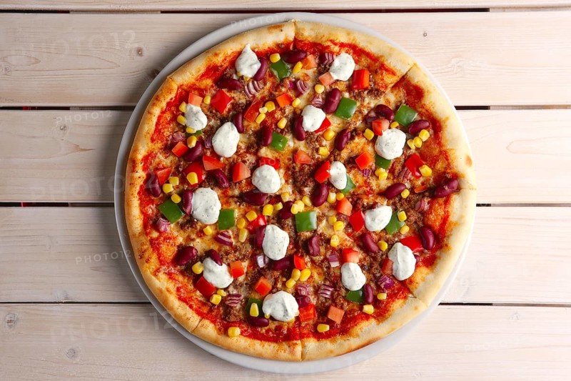 Top view of pizza with bean