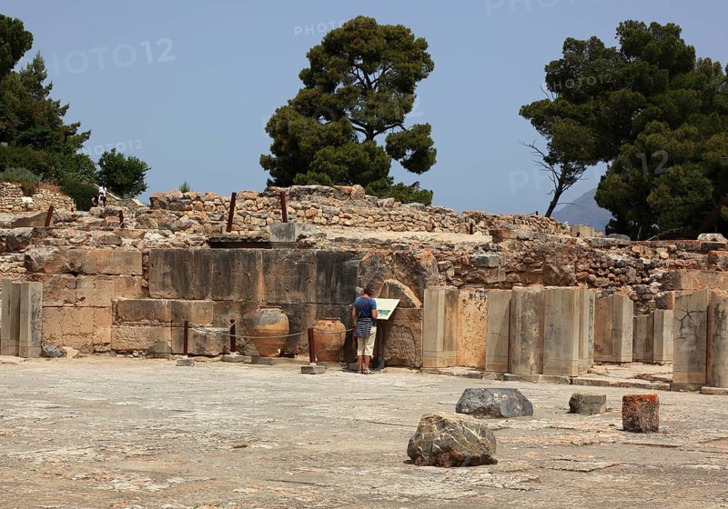In the Mionic palace excavation site of Festos