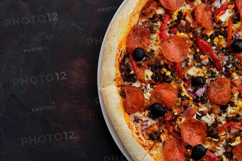 Close up view of pizza with forcemeat