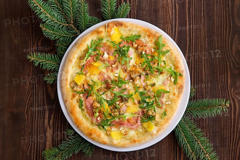 Pizza with turkey