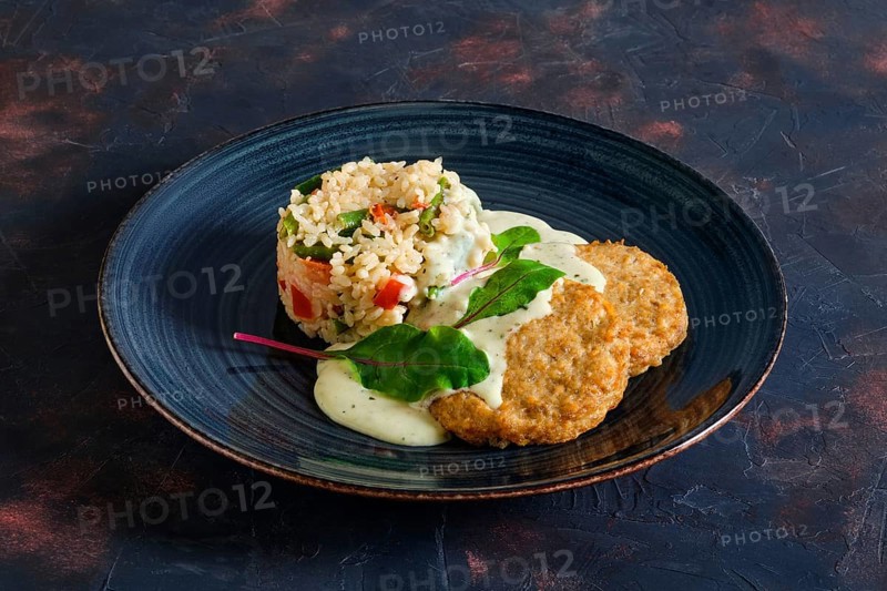Pike cutlet with rice
