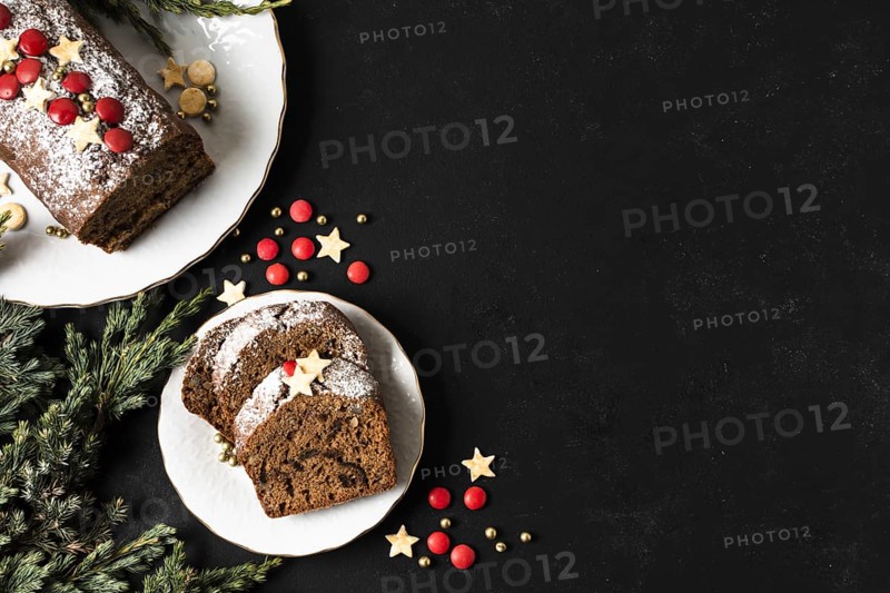 Flat lay delicious cake christmas party with copy space