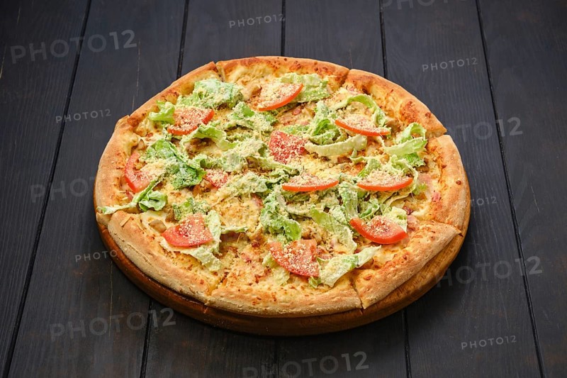 Pizza with squid
