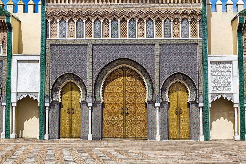 Entrance gate to the royal palace Dar el Makhzen