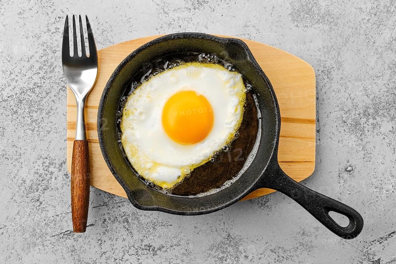 Fried egg in a frying pan